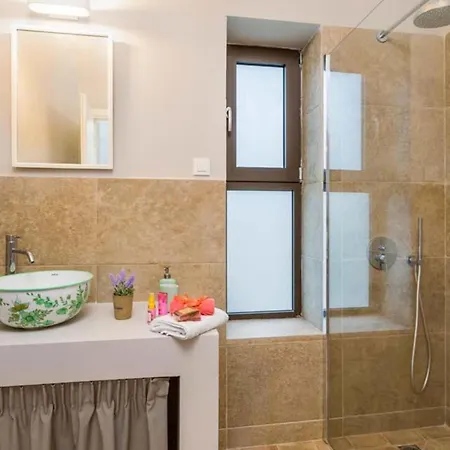 Astarte - Petra Elia Private With Pool Vila