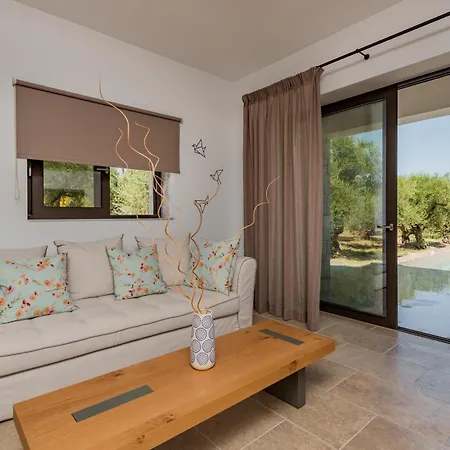 Vila Astarte - Petra Elia Private With Pool Plános