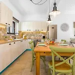 Astarte - Petra Elia Private With Pool Πλάνος