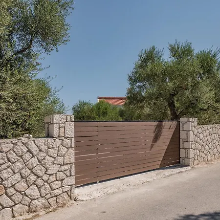 Astarte - Petra Elia Private With Pool Villa *