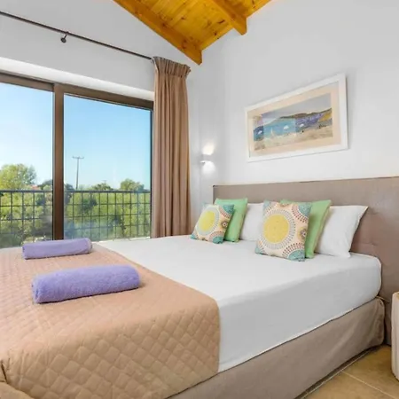 Astarte - Petra Elia Private With Pool *